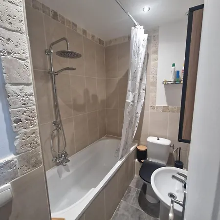 Apartment Proche De La Gare *